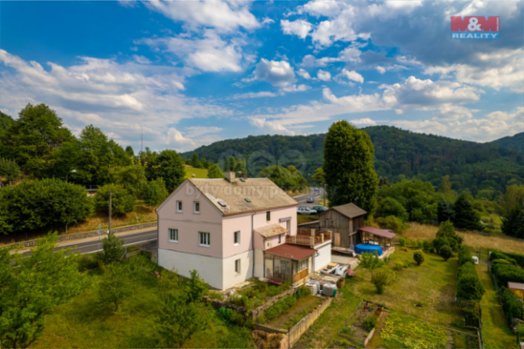 Prodej rodinného domu, 334 m², Malá Veleň