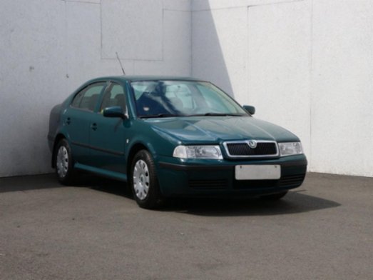 Škoda Octavia, 1.6i, 4xel.okna,nově v ČR, liftback