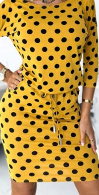 Krásné nové žluté šaty s puntíkem