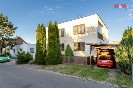 Prodej rodinného domu 6+2, Pardubice