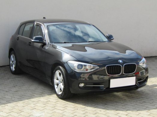 BMW Řada 1, 116i 1.6i, AC, hatchback, benzín