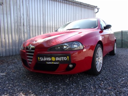 Alfa Romeo 147, 1.6i 16V 77kW@NYNÍ PO SERVISU@,
