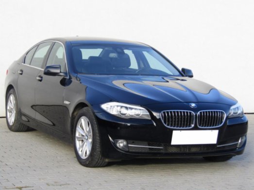 BMW Řada 5, 530d xDrive 3.0d M Paket, sedan, nafta