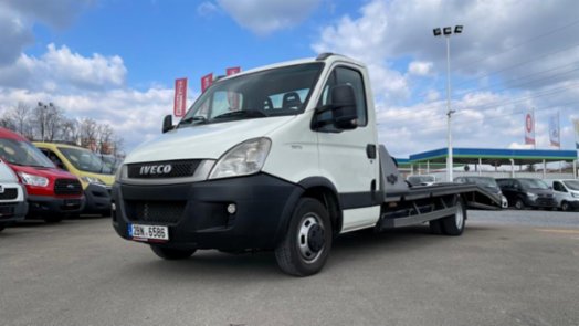 Iveco, pro přepravu aut (autopřepravník)