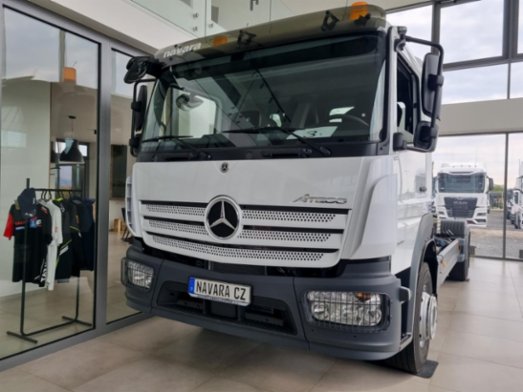 Mercedes-Benz, pro přepravu kontejnerů