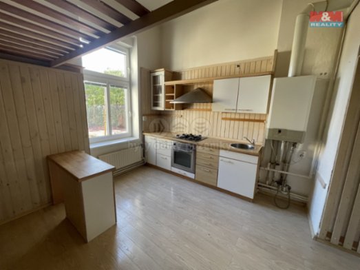 Pronájem bytu 3+1, OV, 105 m², Louny, ul. Vrchlického